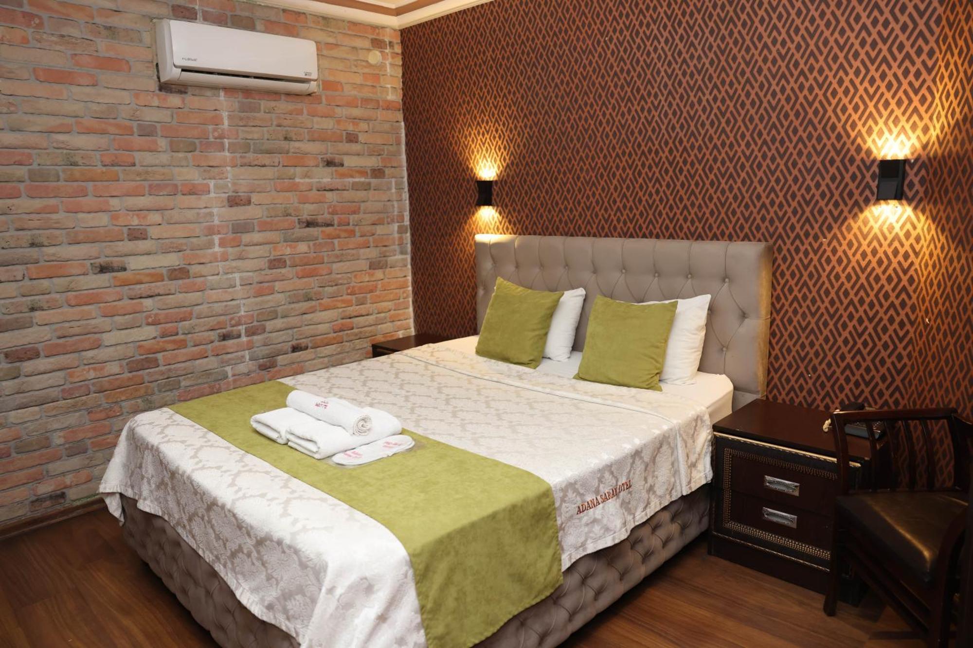 Adana Saray Hotel Exterior foto